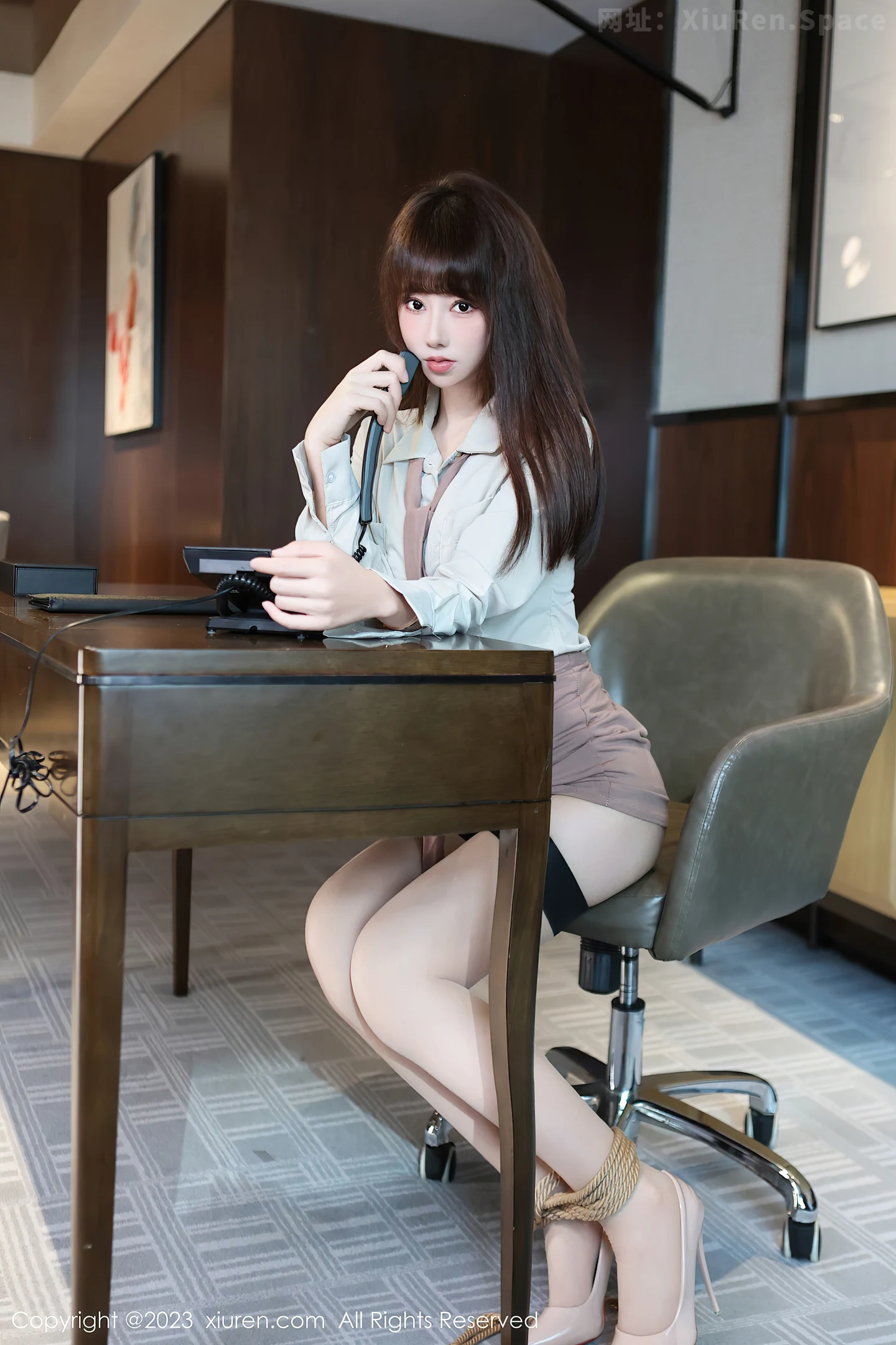 图片[5]-[XiuRen秀人网]VOL.7643 模特白笑笑情趣捆绑主题性感枣红内衣配黑丝吊袜迷人诱惑写真82P-秀人网官方网站